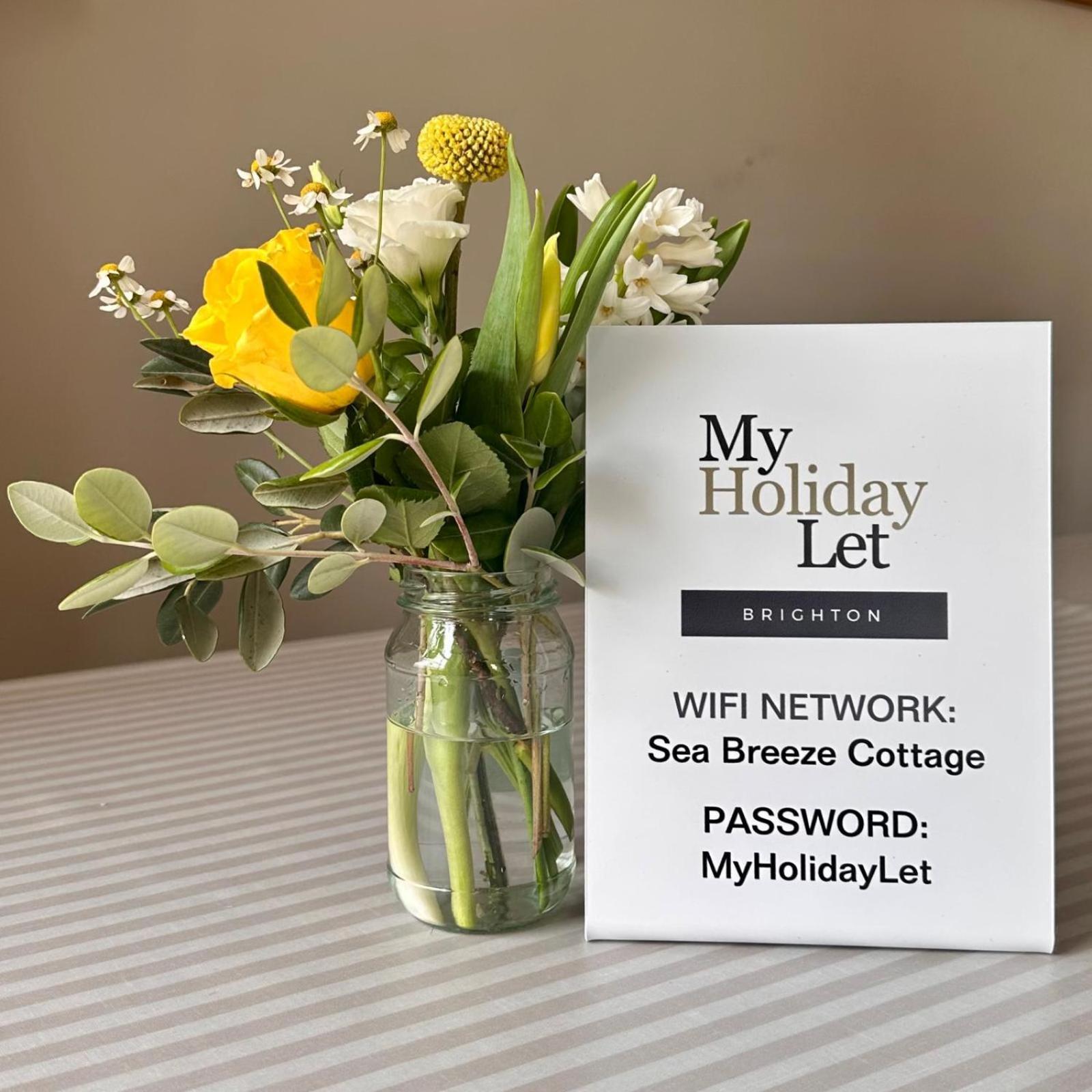 Sea Breeze Cottage With Parking By Myholidaylet Brighton Eksteriør billede